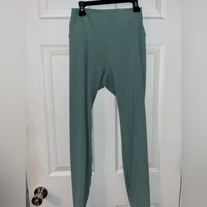 Women’s active leggings NWOT